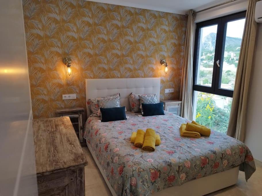 Modern Luxury Villa Paradise 칼페 외부 사진