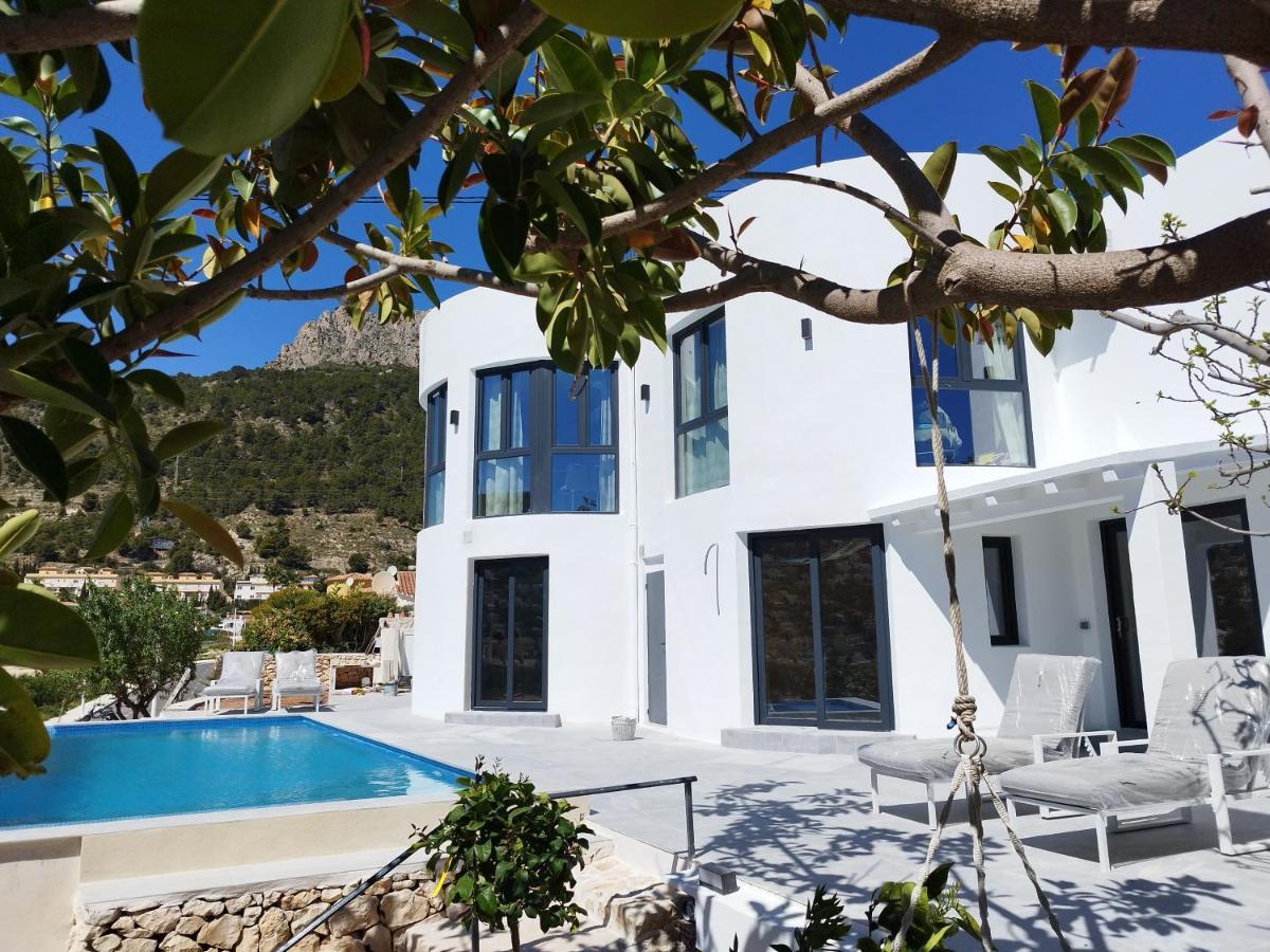 Modern Luxury Villa Paradise 칼페 외부 사진