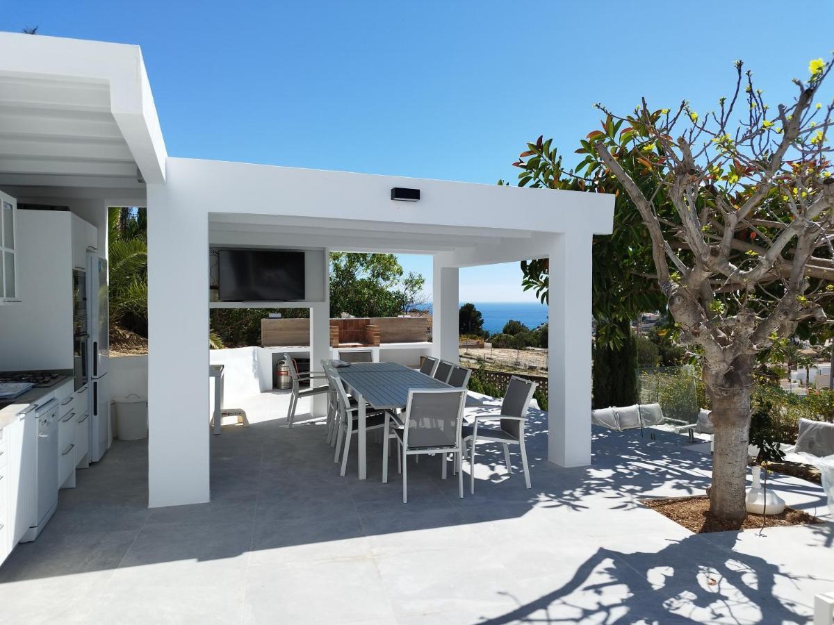 Modern Luxury Villa Paradise 칼페 외부 사진