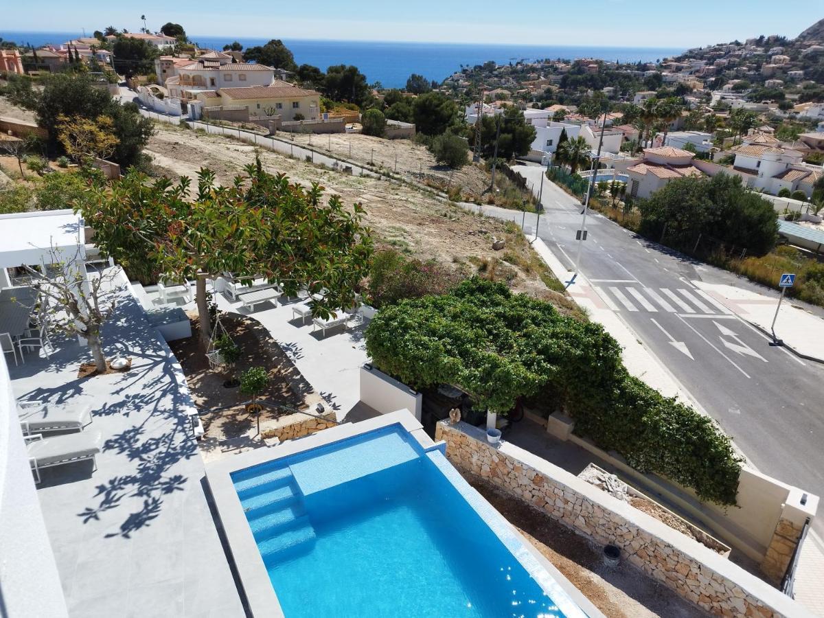 Modern Luxury Villa Paradise 칼페 객실 사진